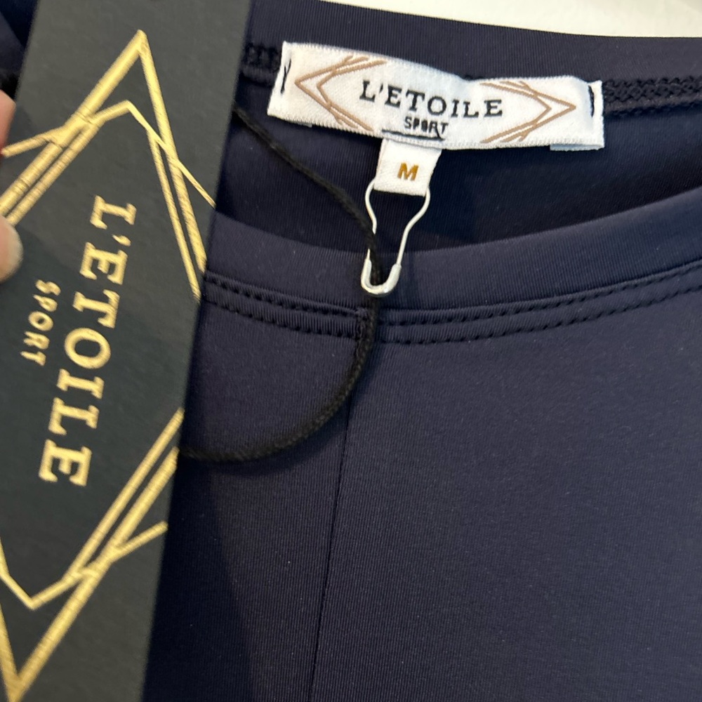 Size M L’Etoile Sport Navy Twist Long Sleeve Top Crop Activewear Tennis NWT - Picture 6 of 7